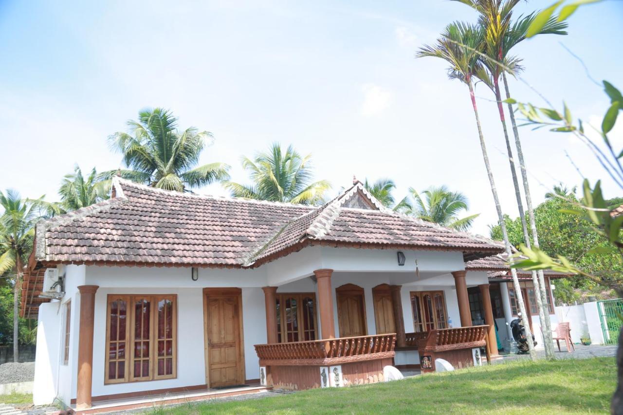 Breeze Backwater Homes Kochi エクステリア 写真